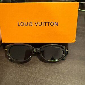 Louis Vuitton Women's Black Sunglasses